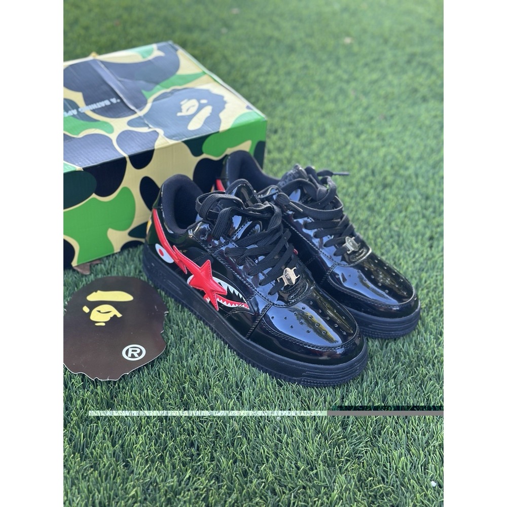 A Bathing Ape BAPE STA Shark Patent Black Red US 9.5 EU 43 w/ Box